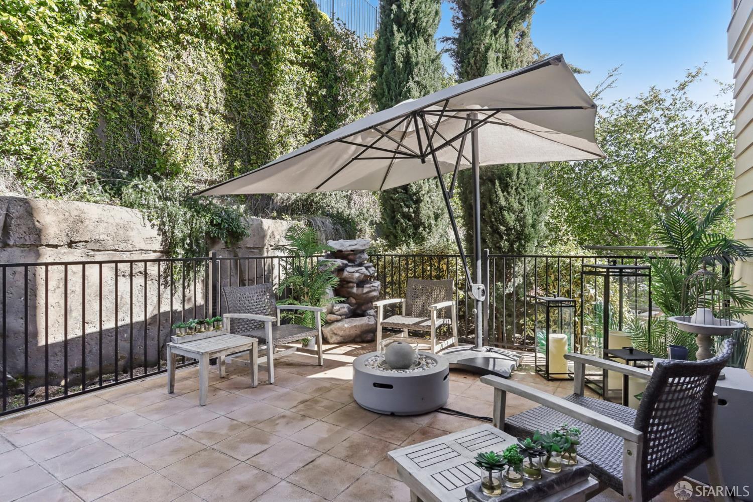 1003 Woodbury Road # 104