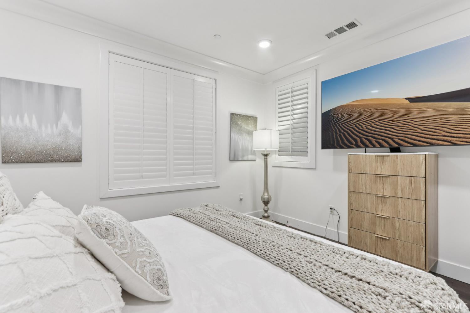 1003 Woodbury Road # 104