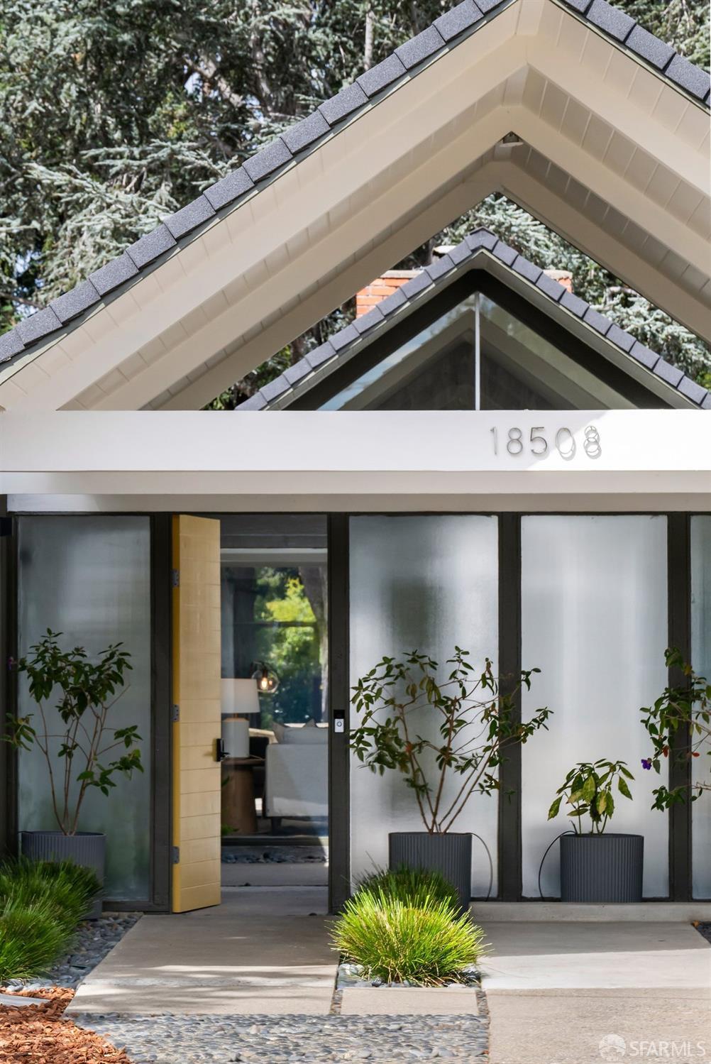 18508 Mountain Lane