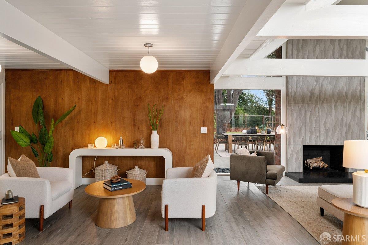 18508 Mountain Lane