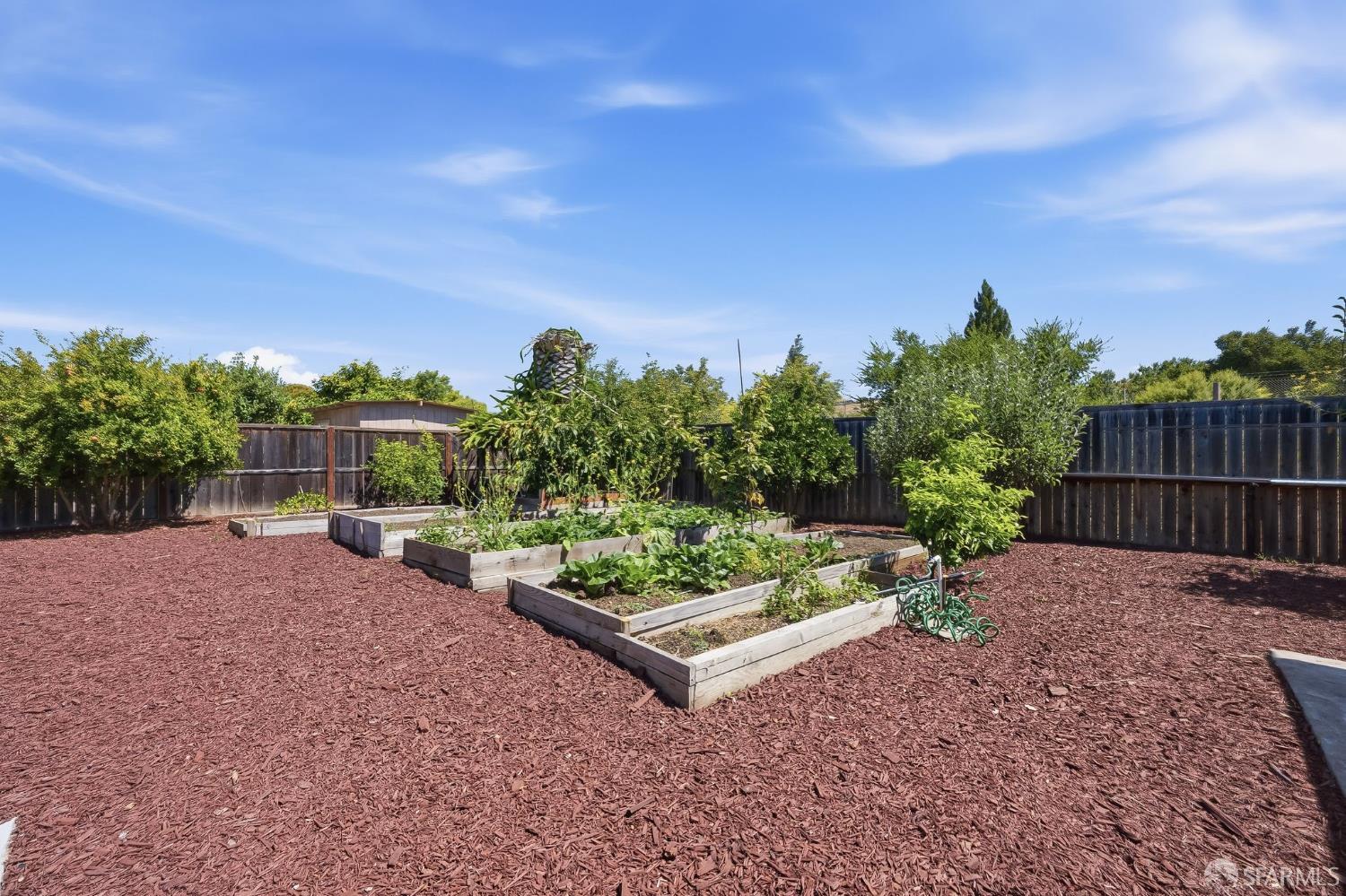 27786 Ross Place