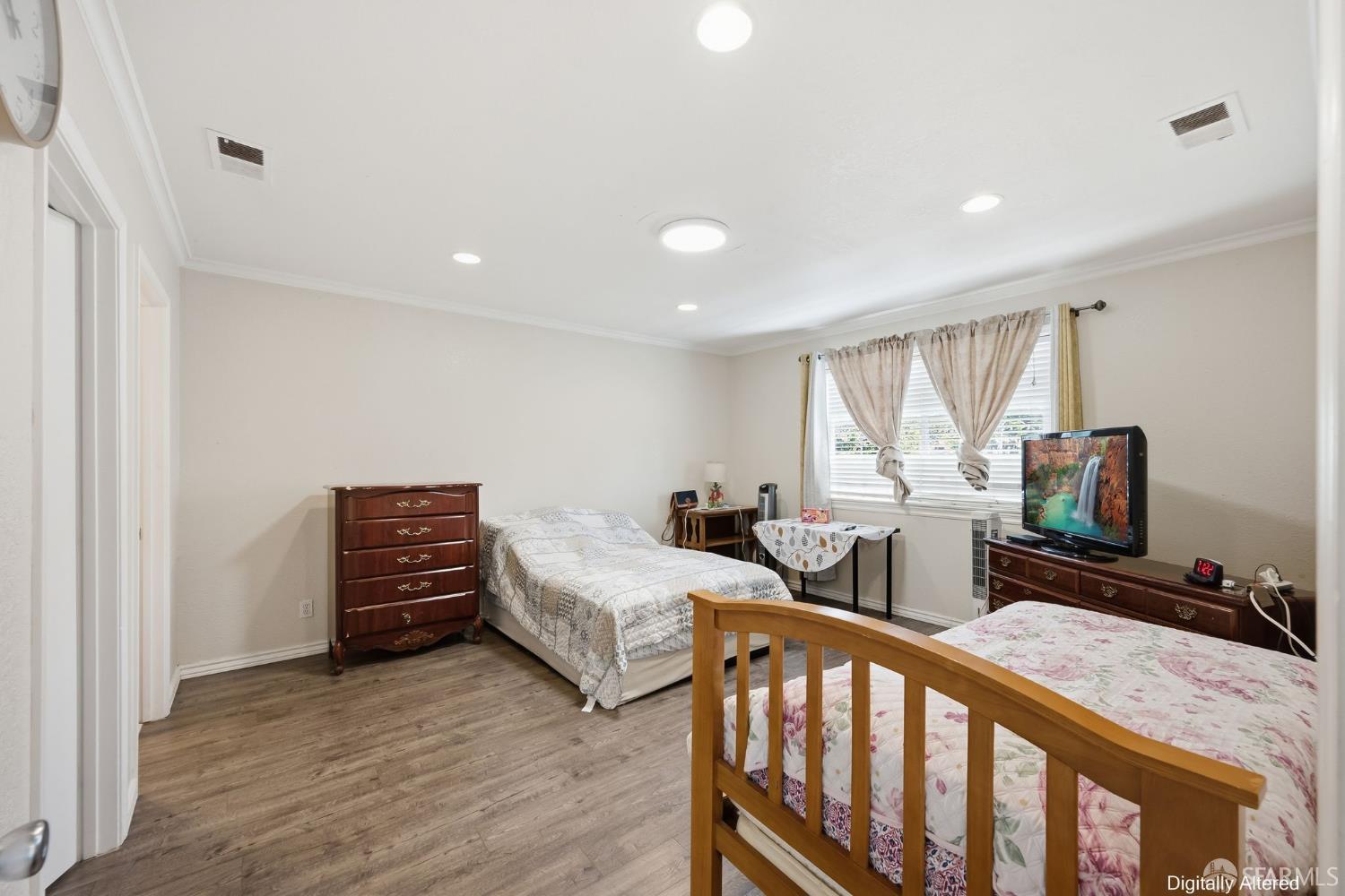27786 Ross Place