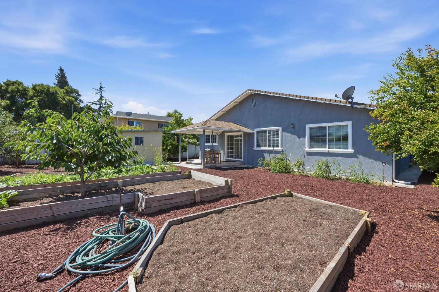 27786 Ross Place
