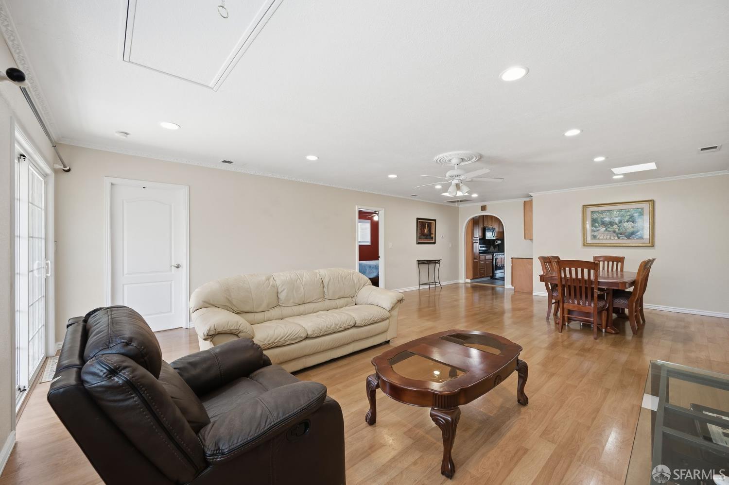 27786 Ross Place
