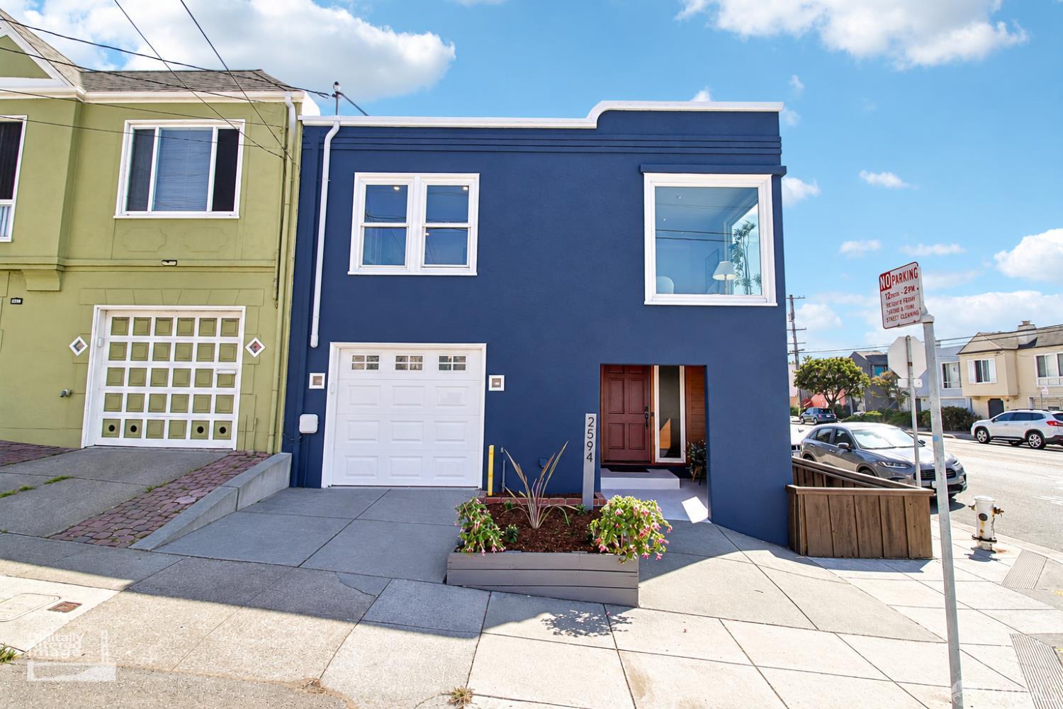 2594 39th Avenue