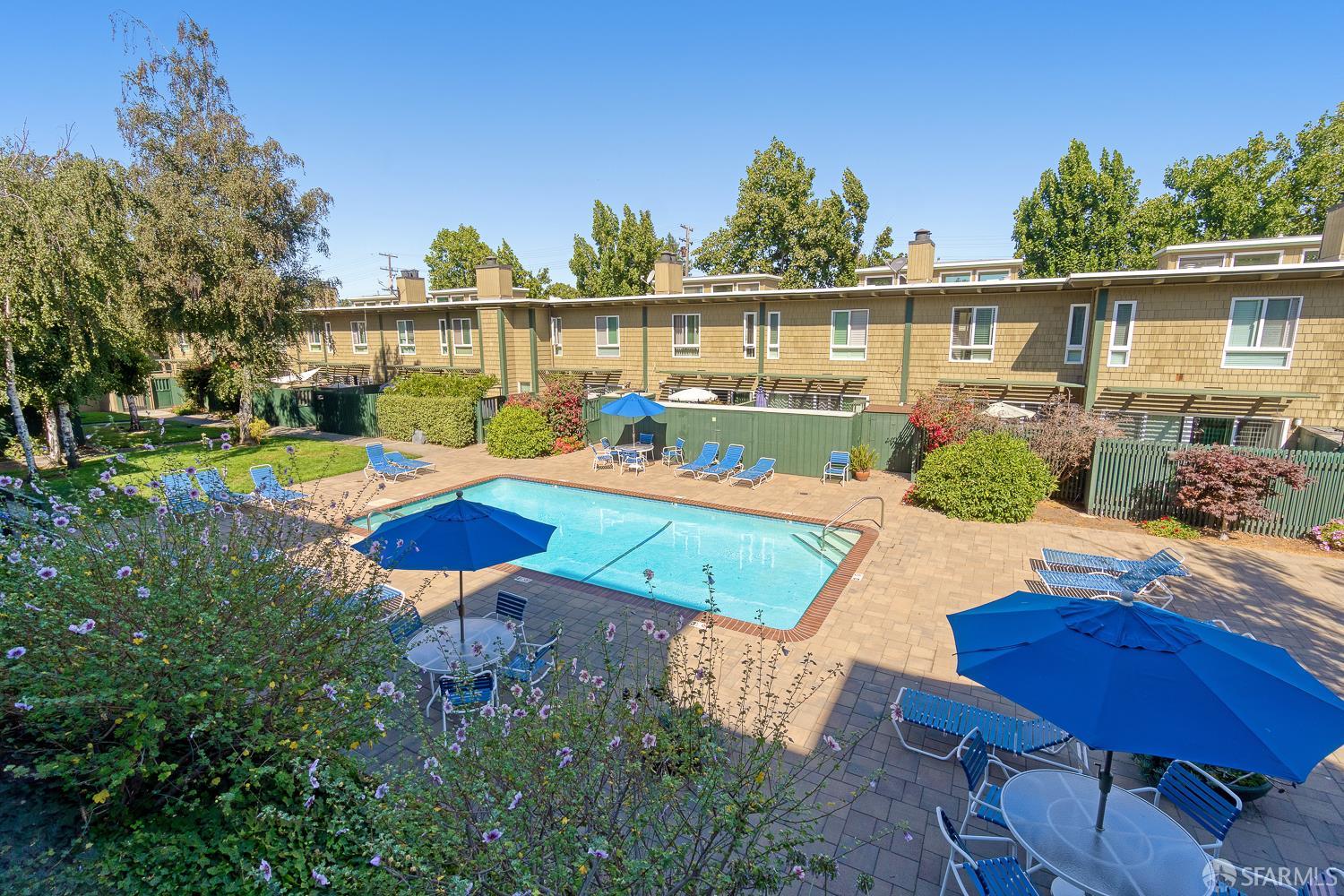 932 Peninsula Avenue # 306