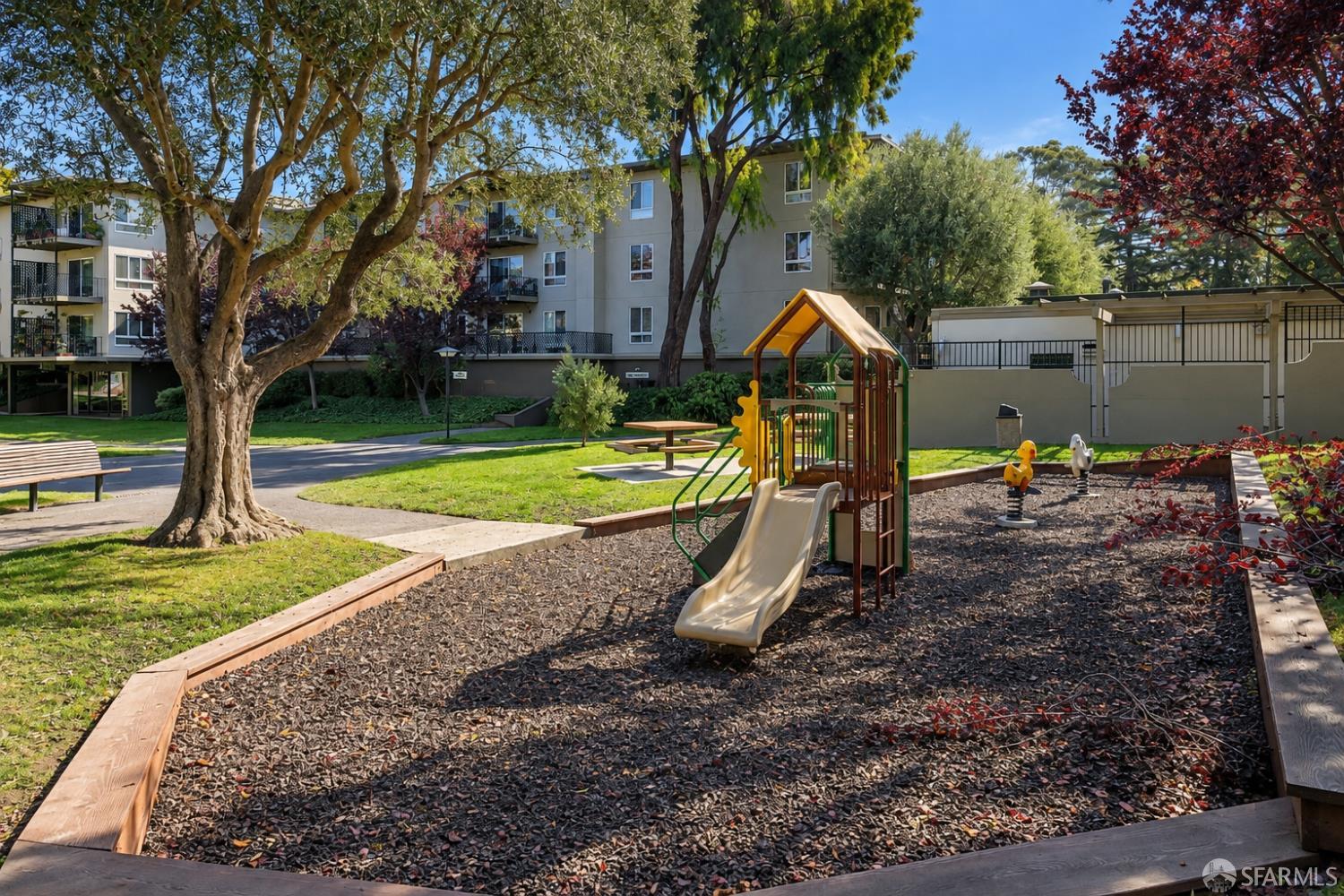 932 Peninsula Avenue # 306