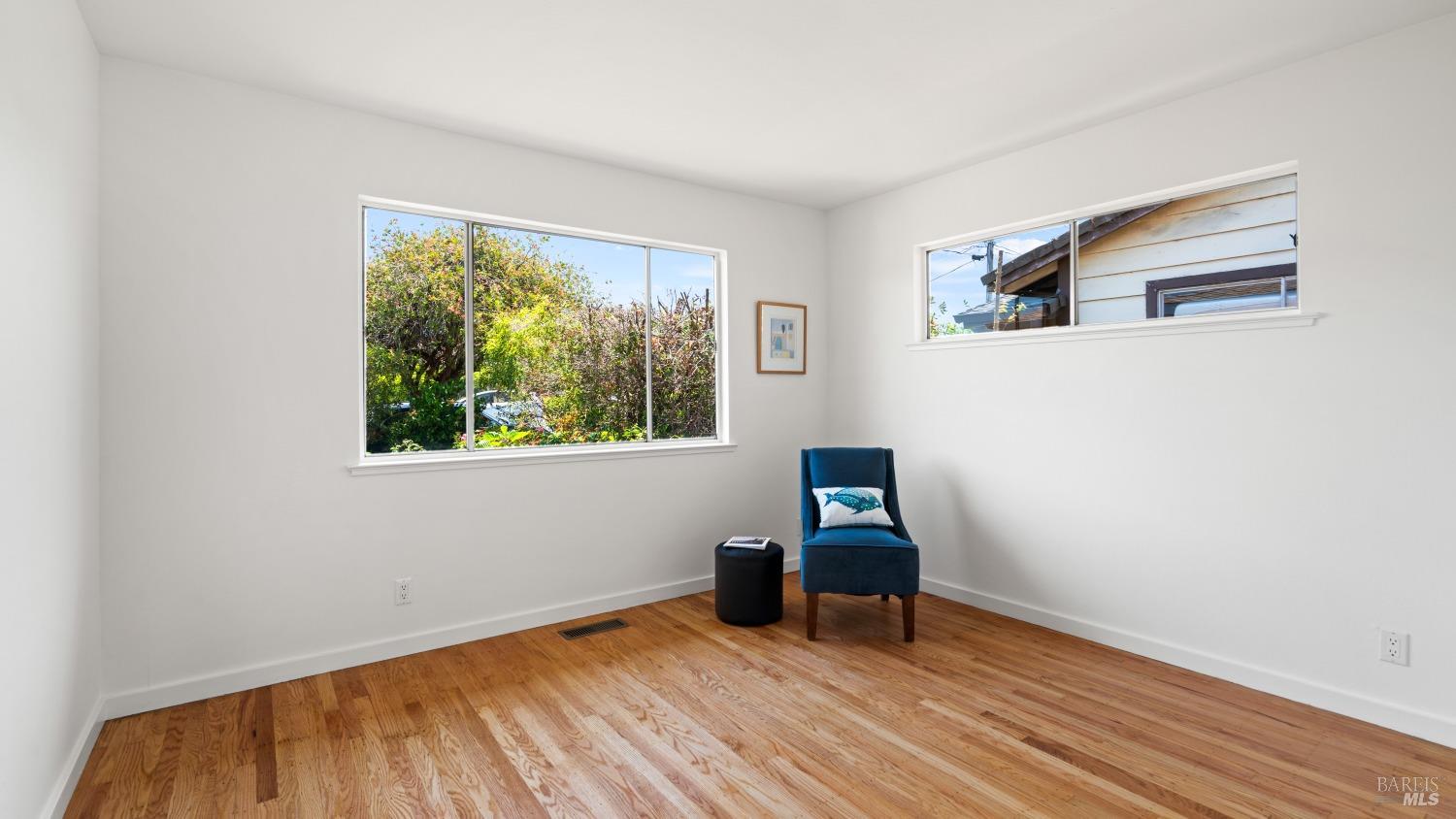 231 Golden Hind Psge