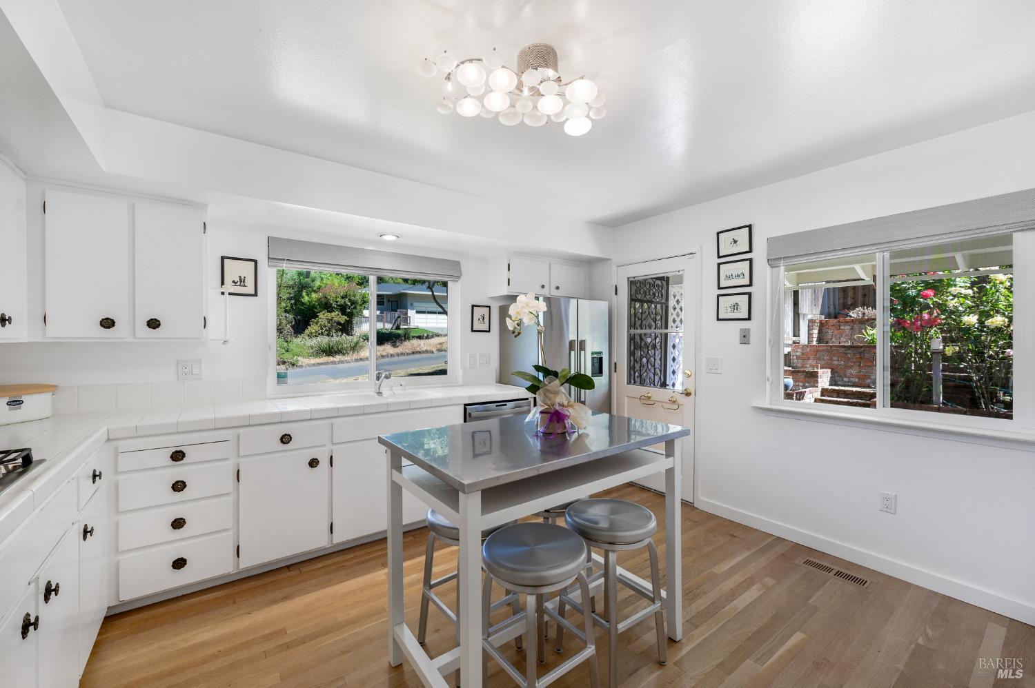 10 Pebble Beach Dr