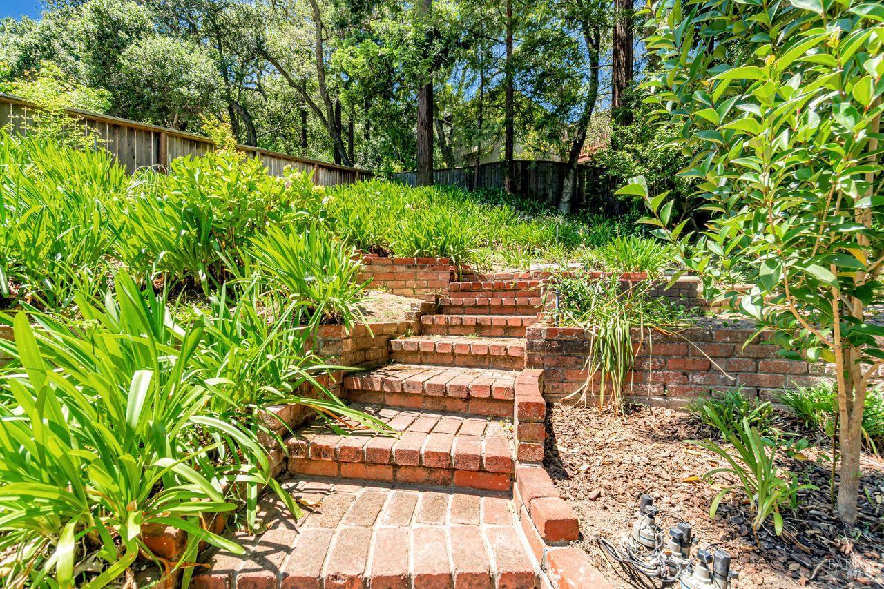 10 Pebble Beach Dr