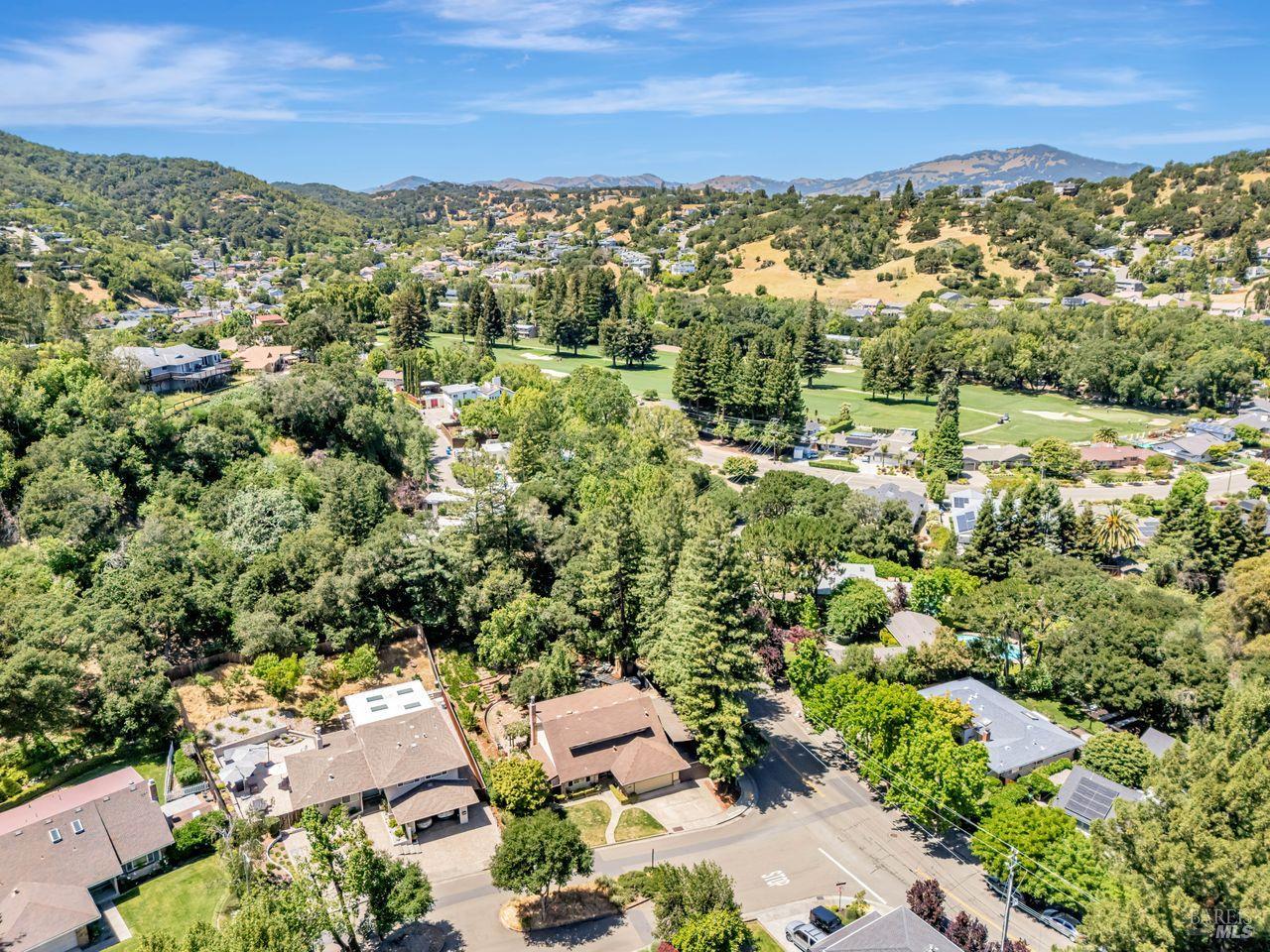 10 Pebble Beach Dr