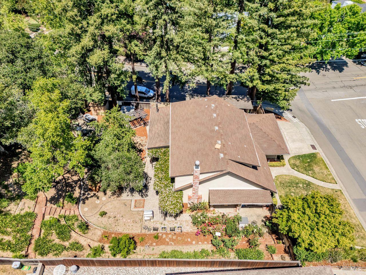 10 Pebble Beach Dr