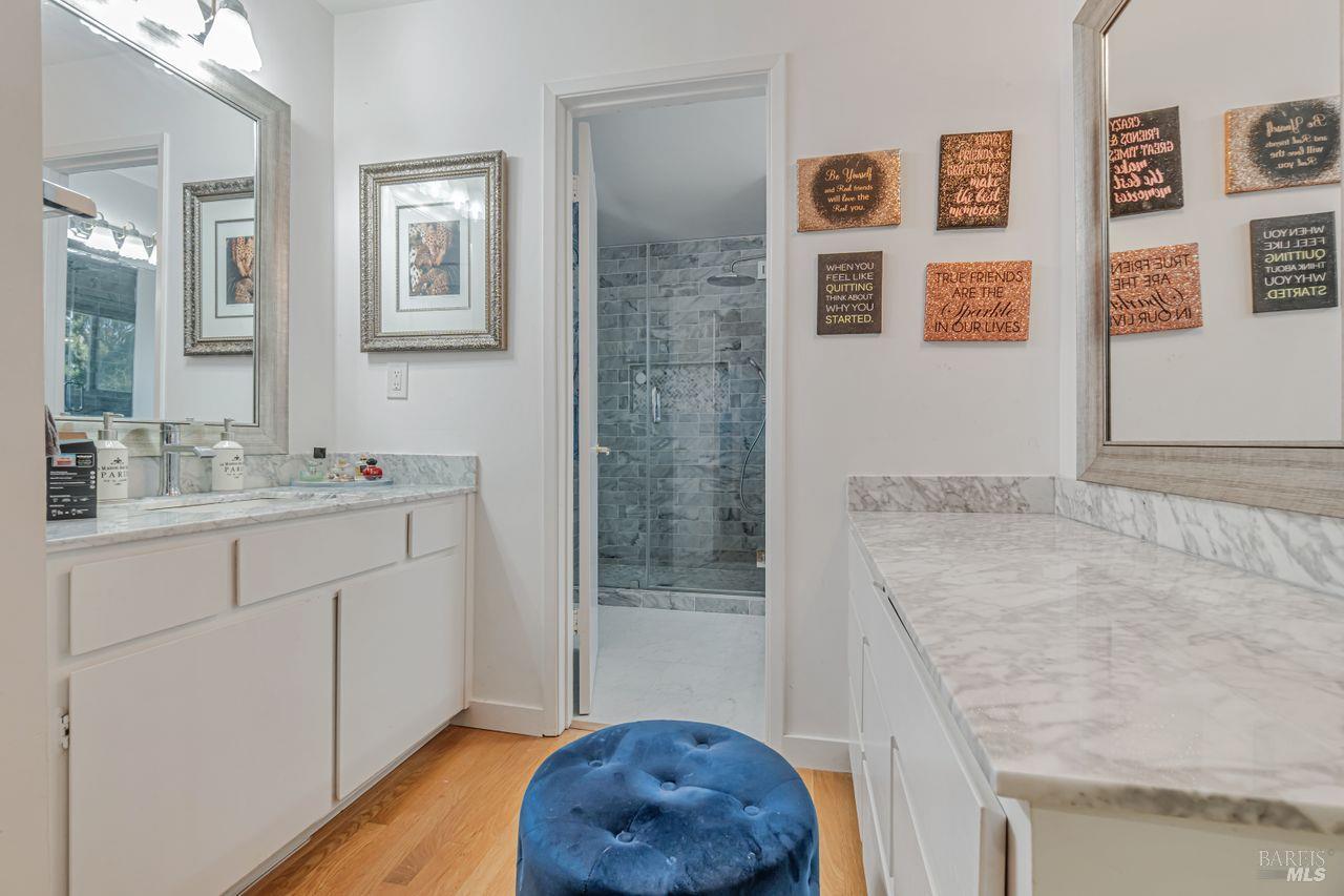 10 Pebble Beach Dr