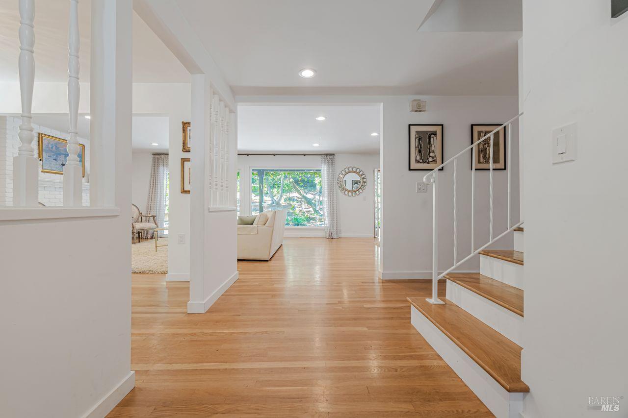 10 Pebble Beach Dr