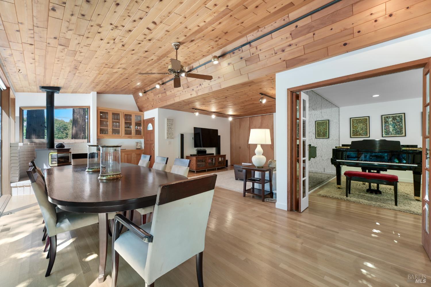 10 Pebble Beach Dr