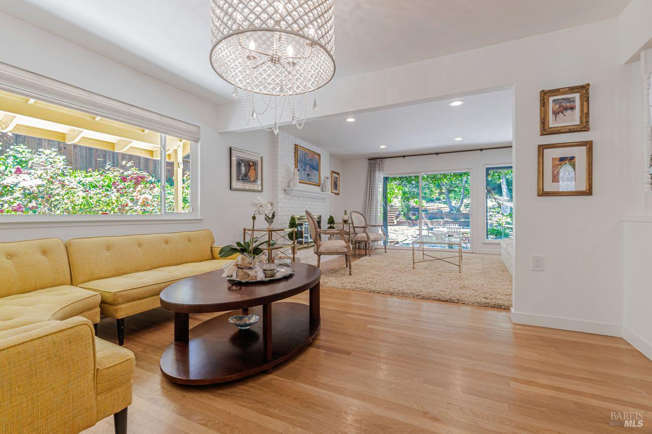 10 Pebble Beach Dr