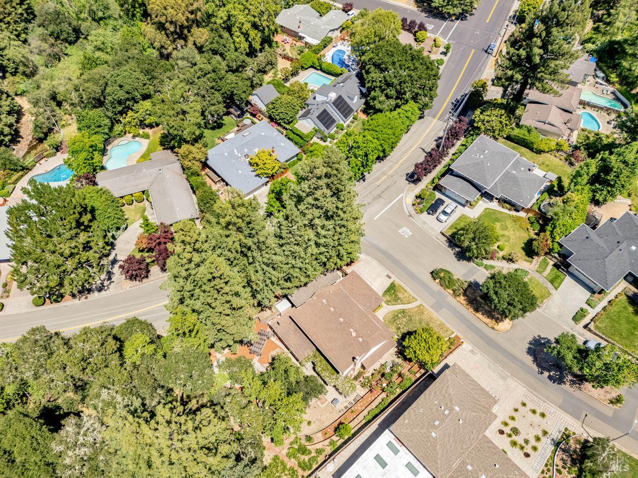 10 Pebble Beach Dr