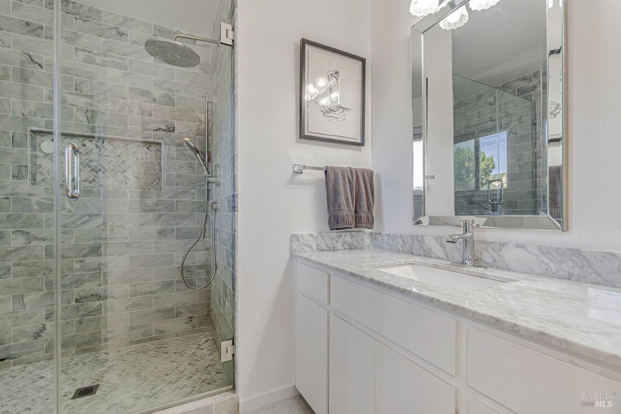 10 Pebble Beach Dr