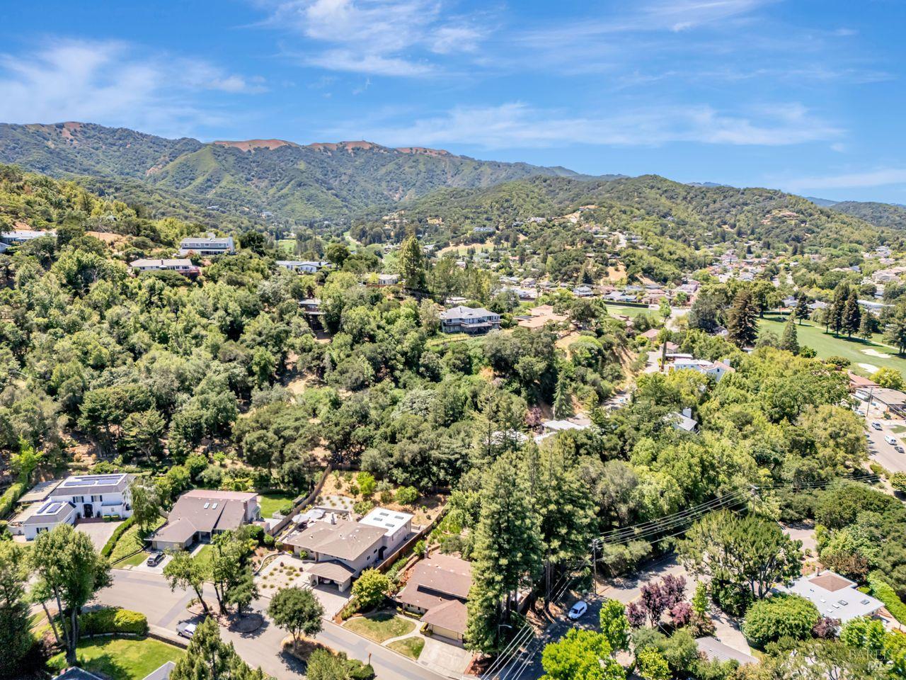 10 Pebble Beach Dr