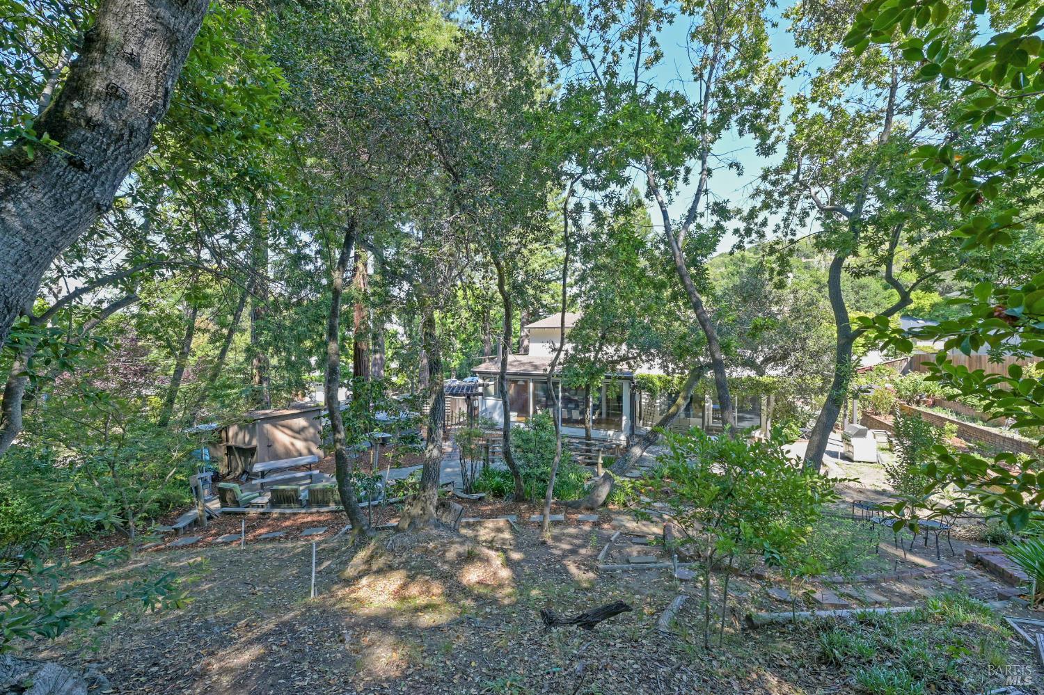 10 Pebble Beach Dr