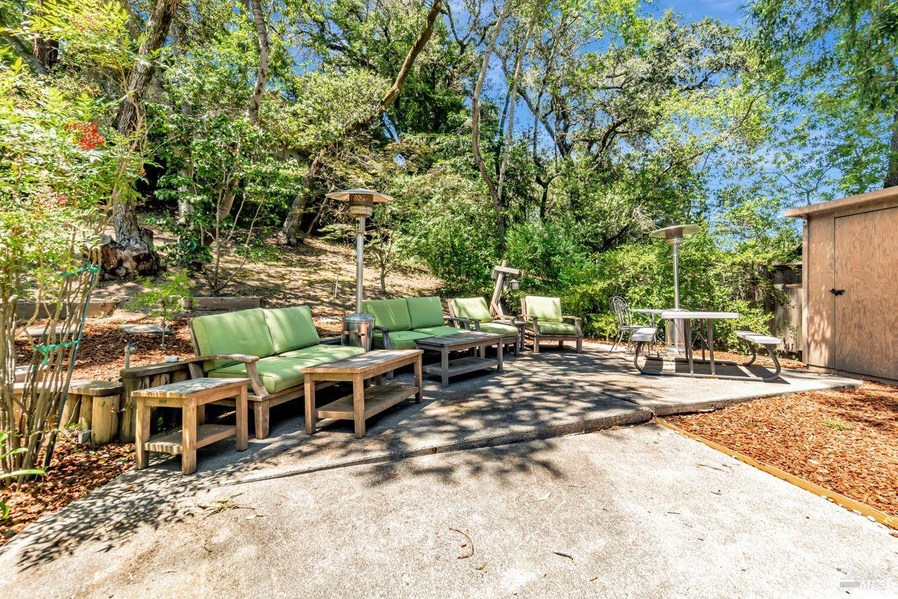 10 Pebble Beach Dr