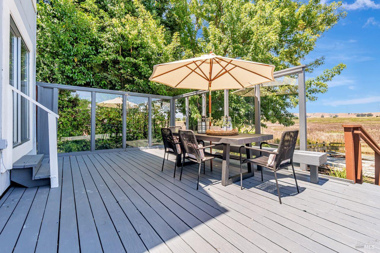 2541 Topaz Dr