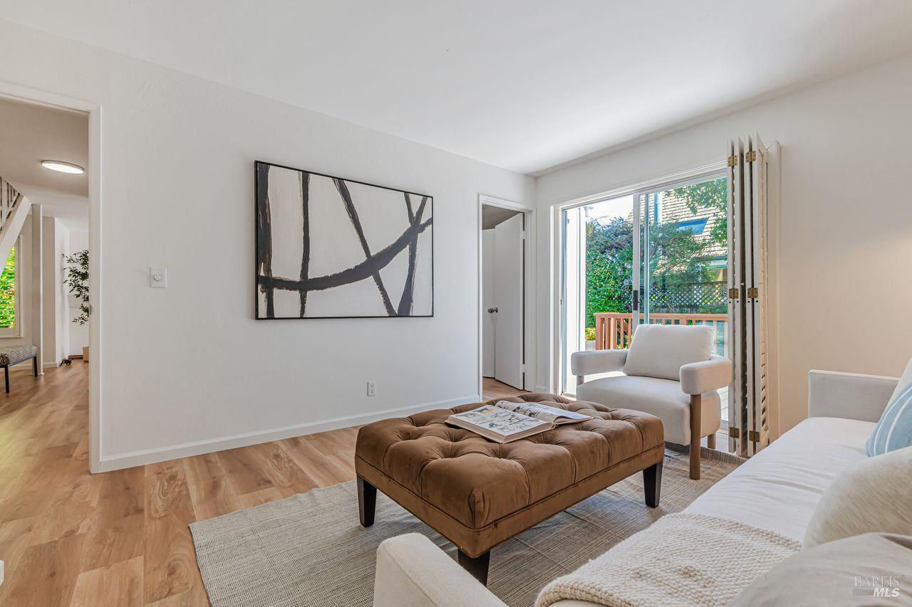 2541 Topaz Dr
