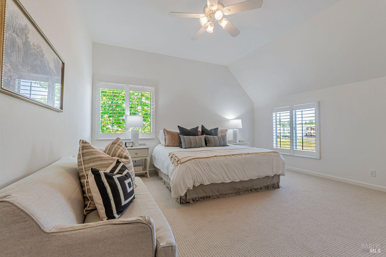 2541 Topaz Dr