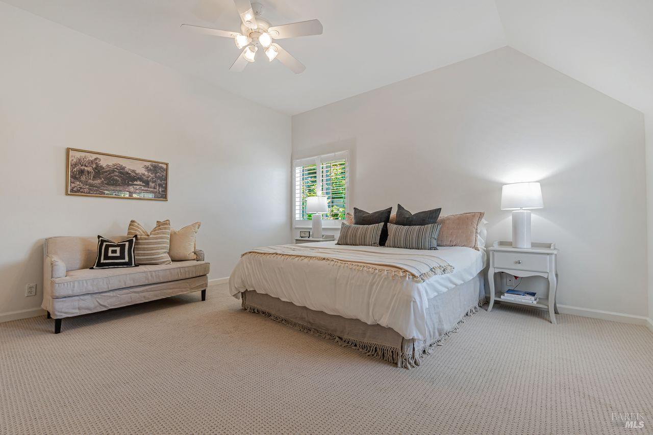 2541 Topaz Dr