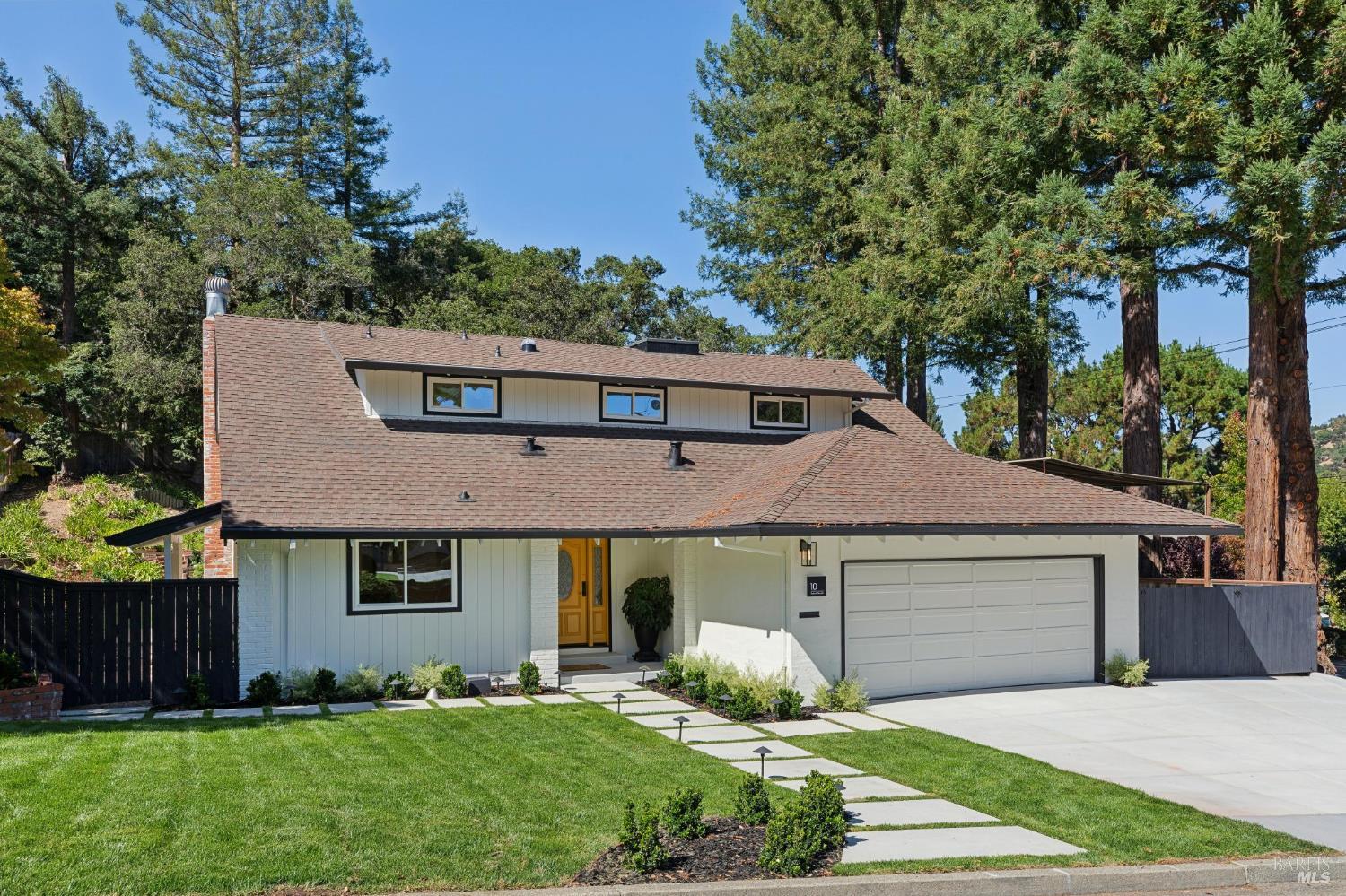 10 Pebble Beach Drive