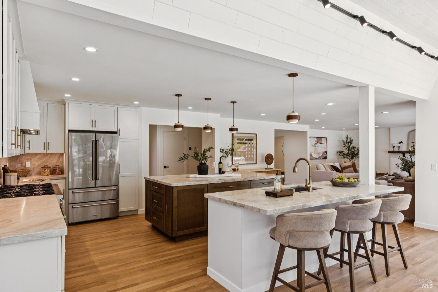 10 Pebble Beach Drive