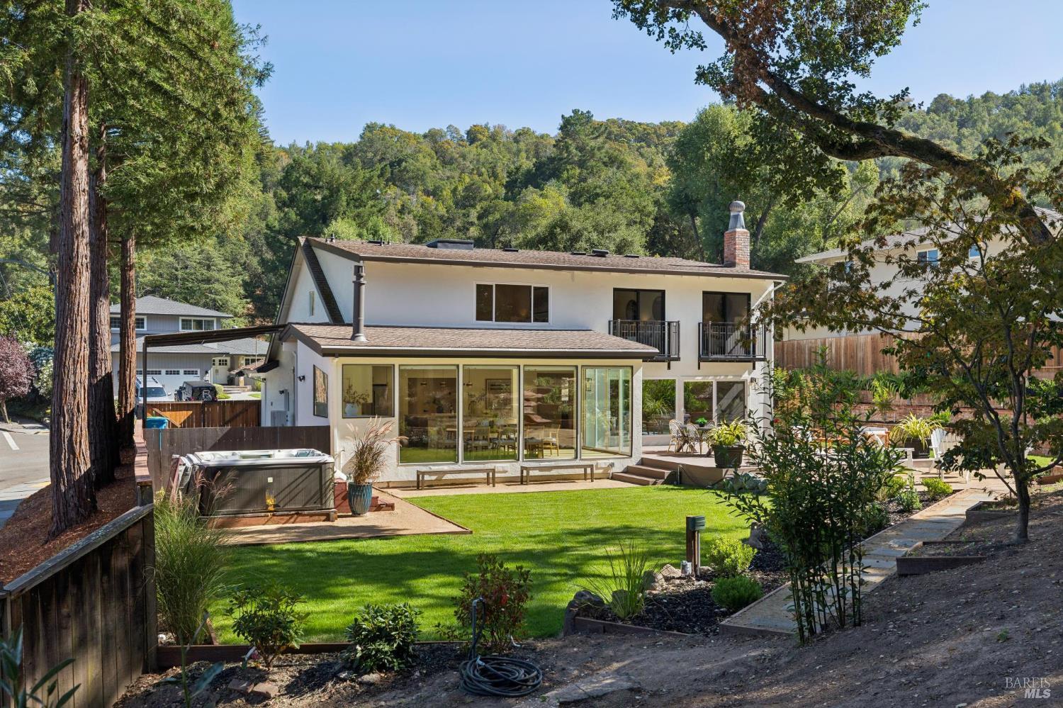 10 Pebble Beach Drive