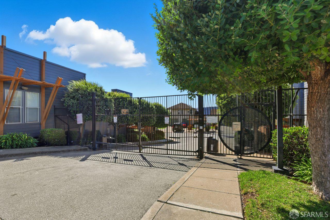 59 Kiska Rd