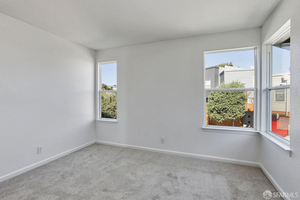59 Kiska Rd