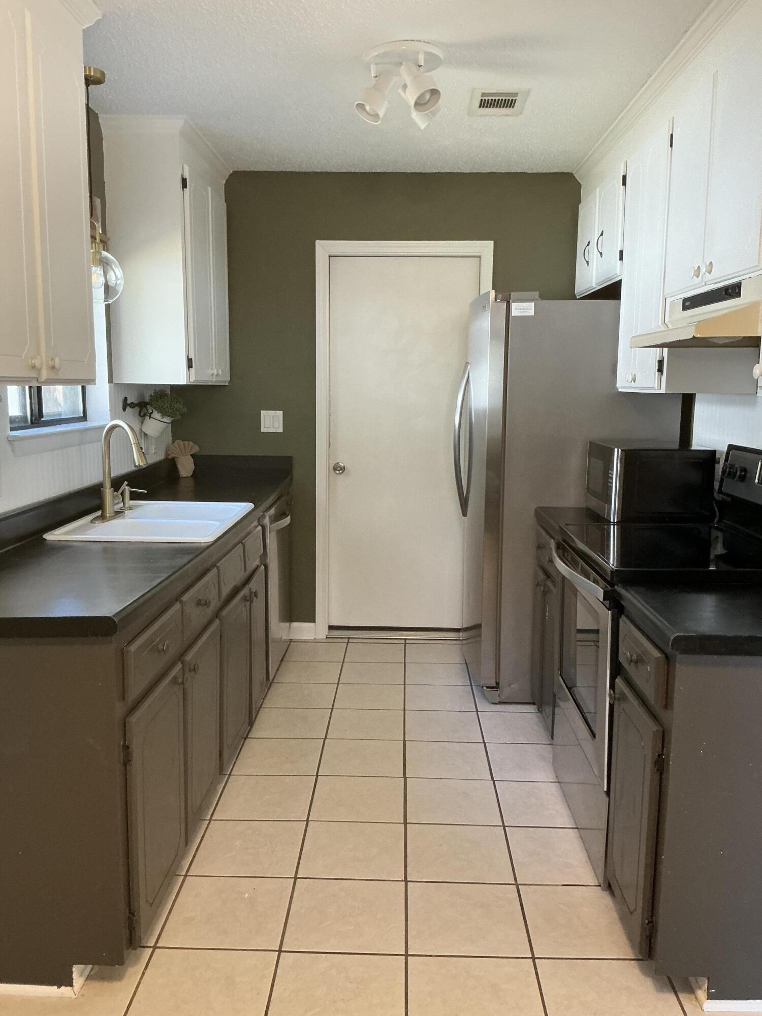 309 Goldenrod Court