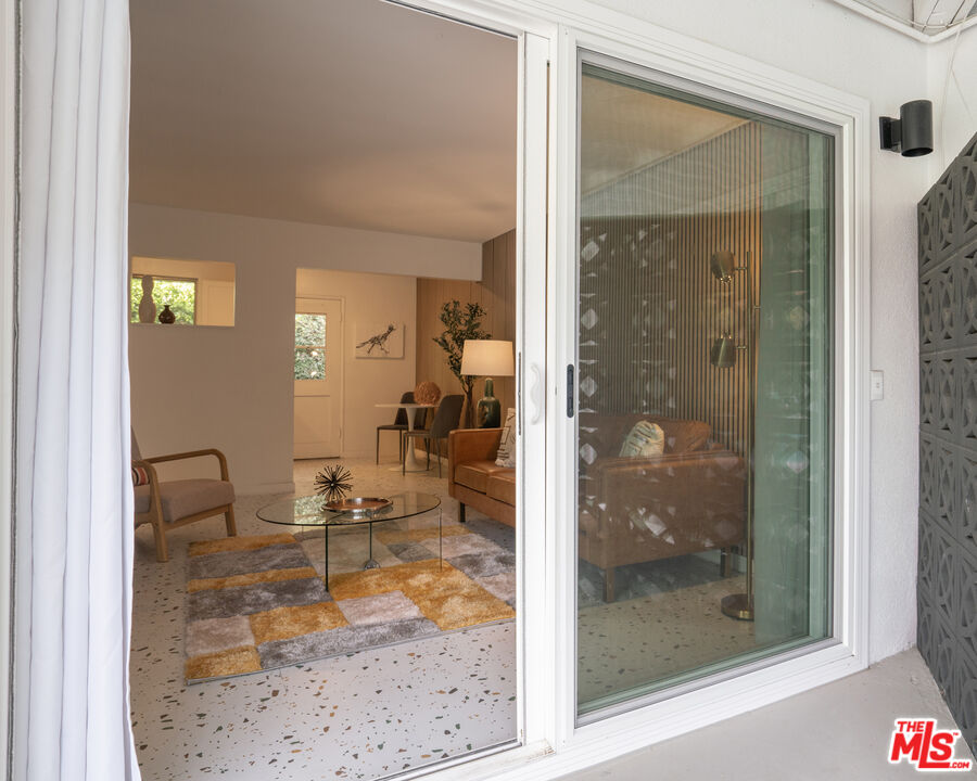 459 E Avenida Olancha Unit: 2