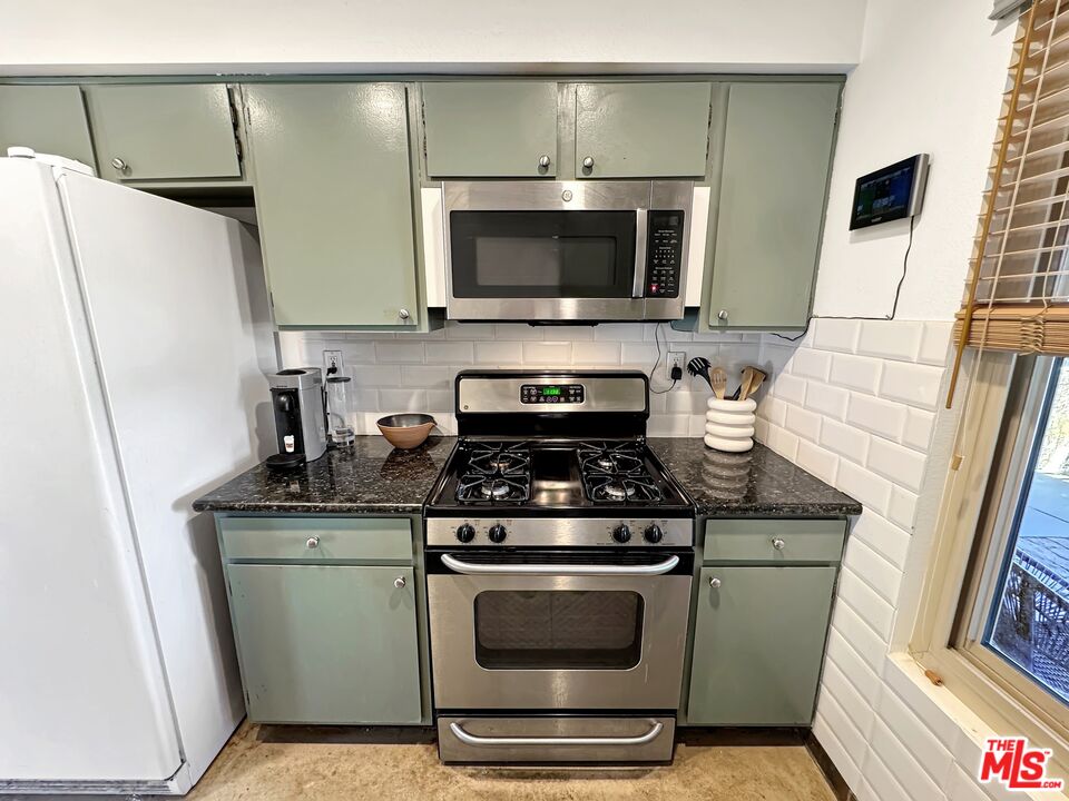 68125 Valley Vista Dr