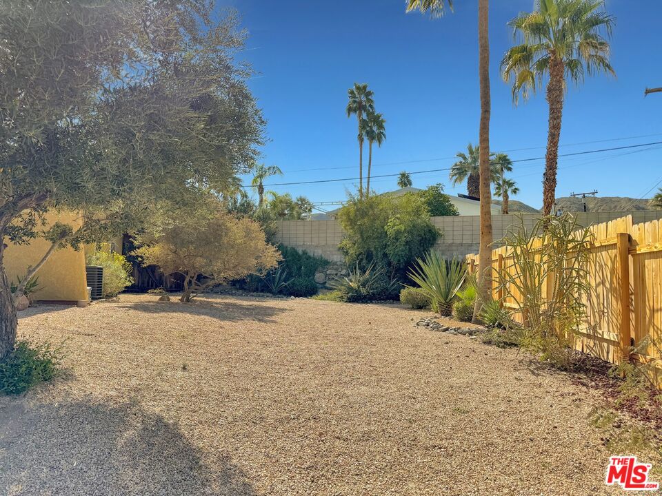 68125 Valley Vista Dr