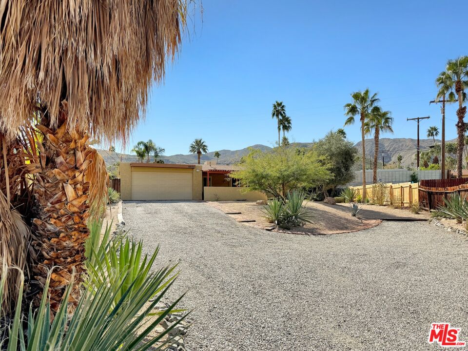 68125 Valley Vista Dr