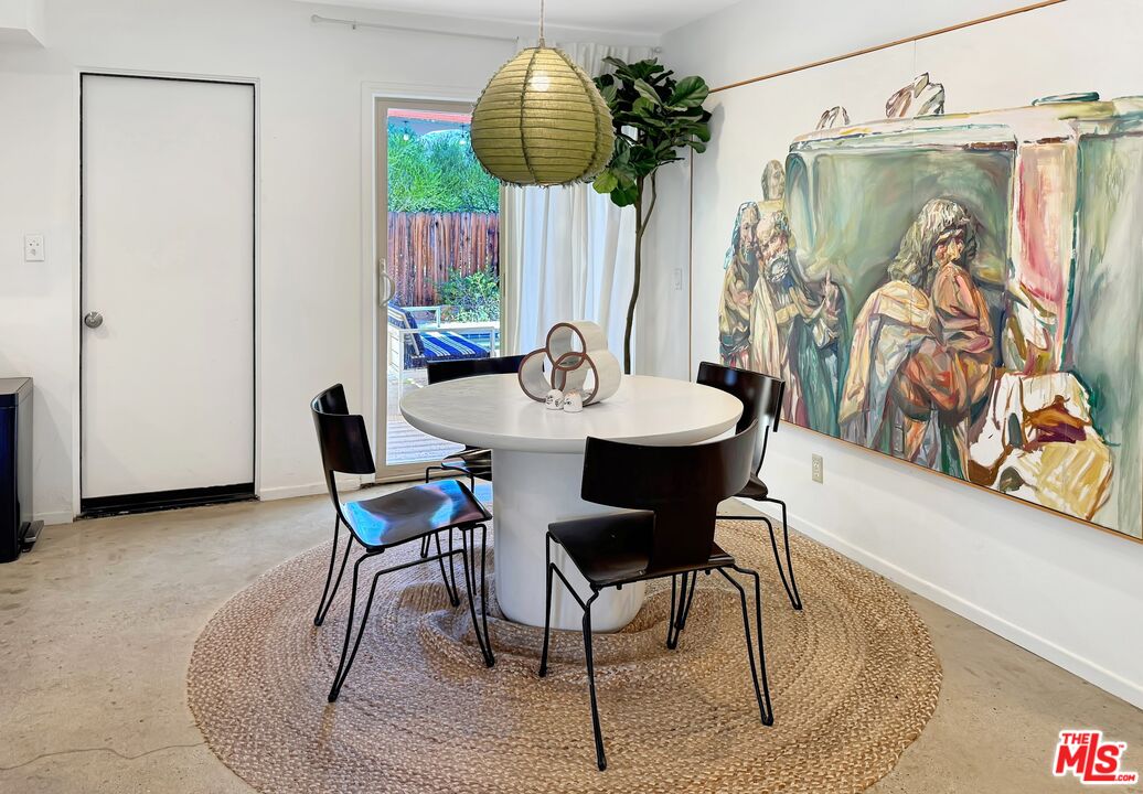 68125 Valley Vista Dr