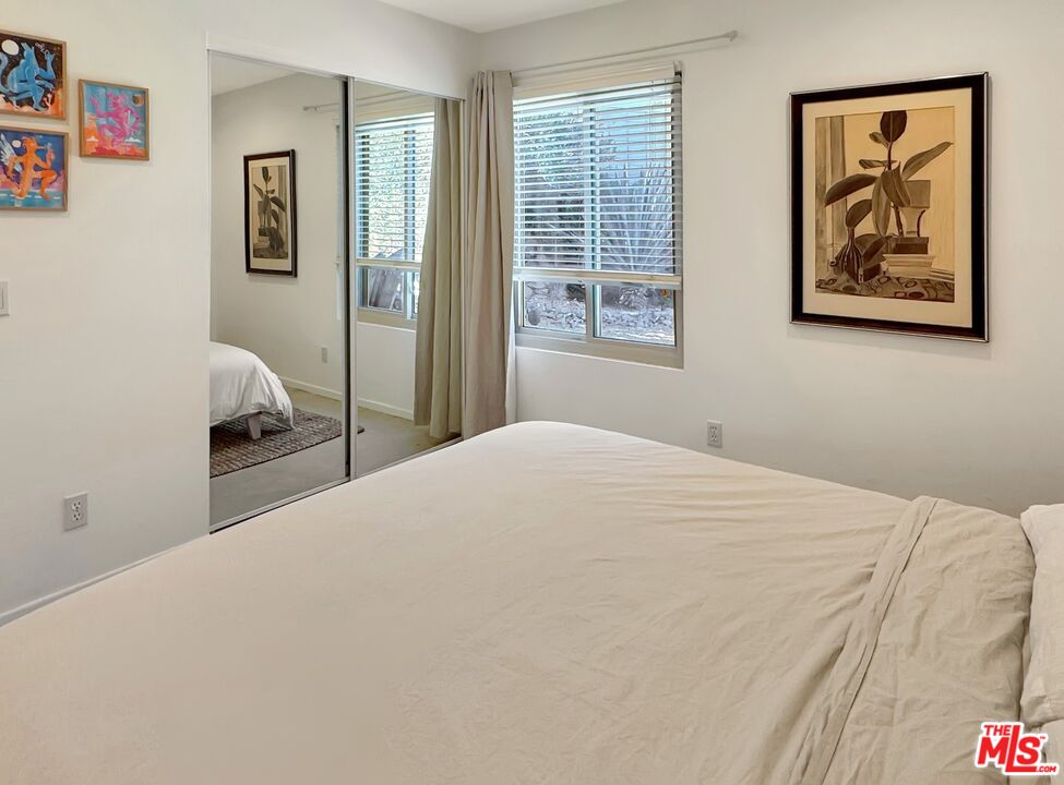 68125 Valley Vista Dr