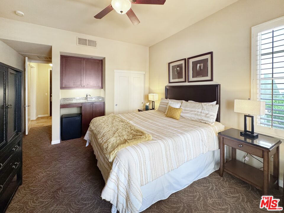 48672 Legacy Dr