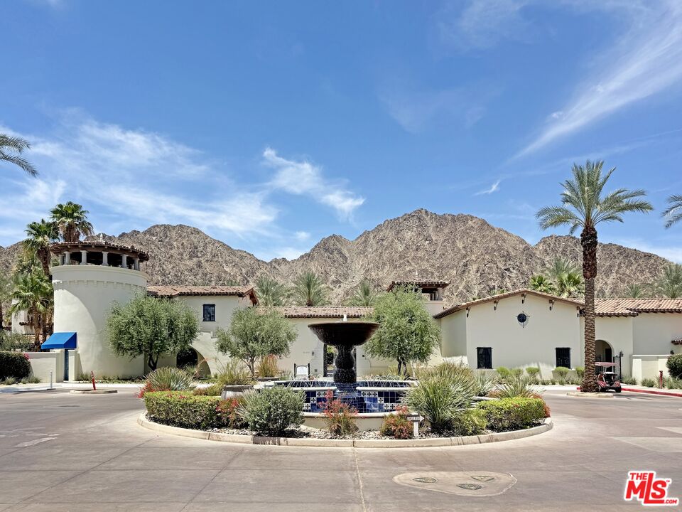 48696 Legacy Dr