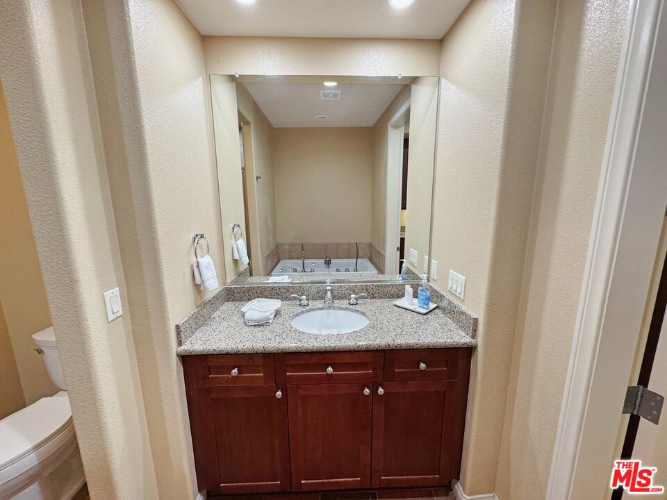 48696 Legacy Dr