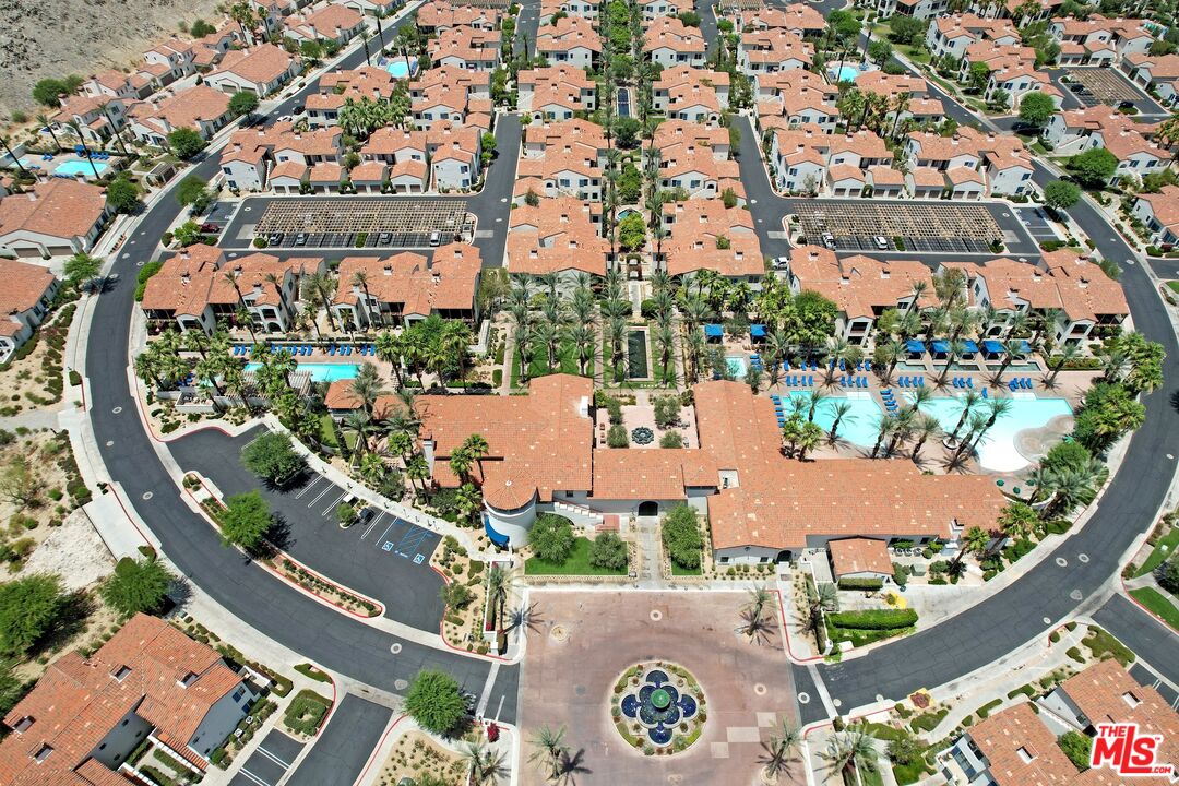 48696 Legacy Dr