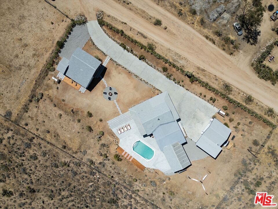 55522 Chaparral Rd