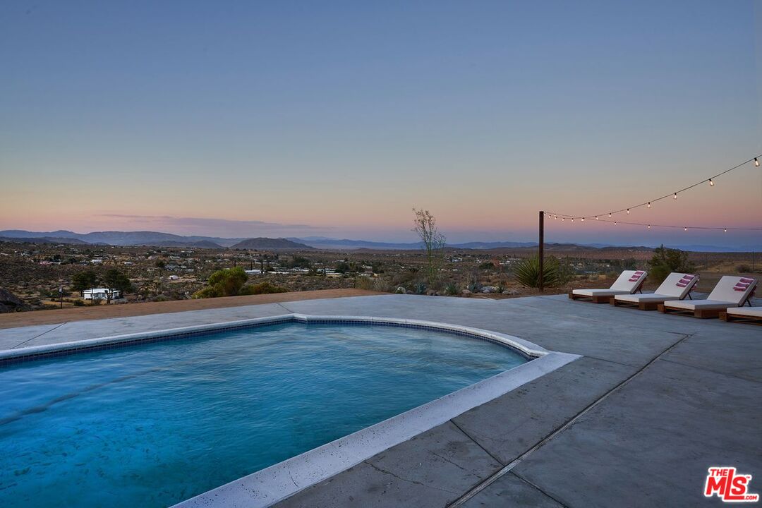 55522 Chaparral Rd