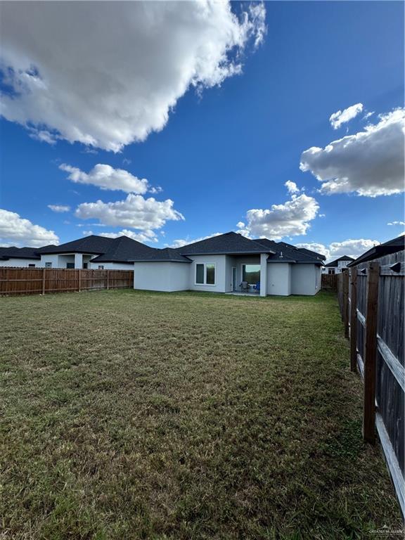 1207 E Danielle Avenue