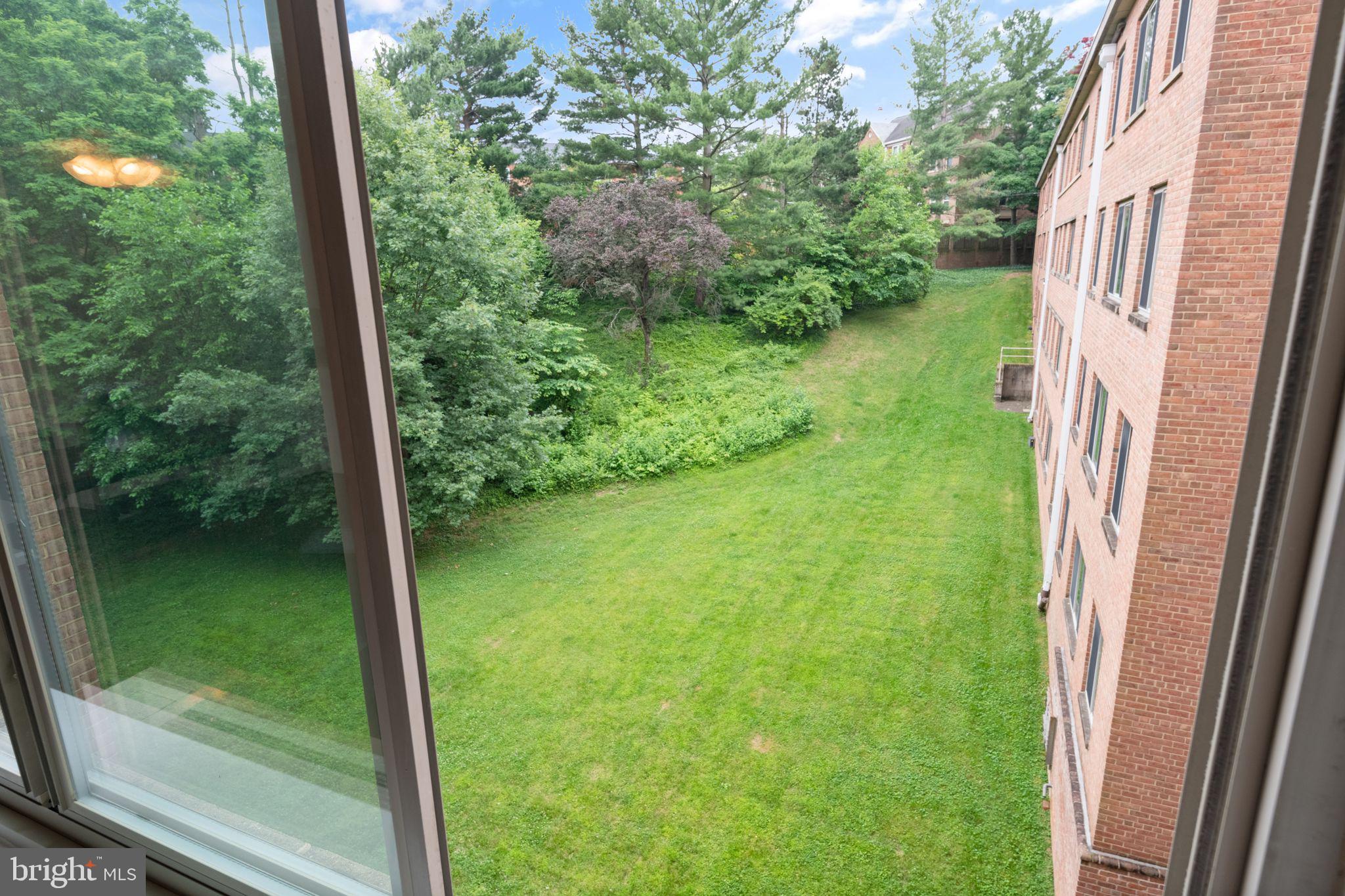 3000 Spout Run Pkwy #B502