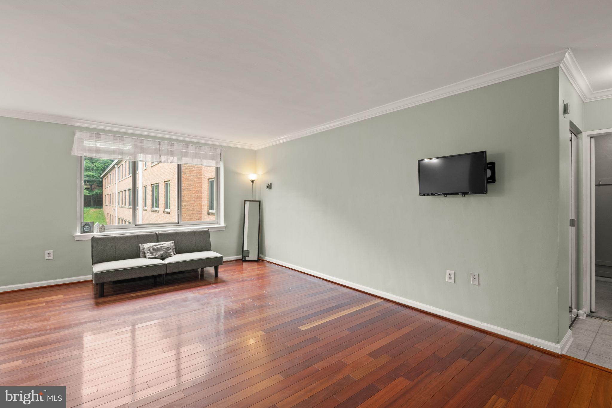 3000 Spout Run Pkwy #B502